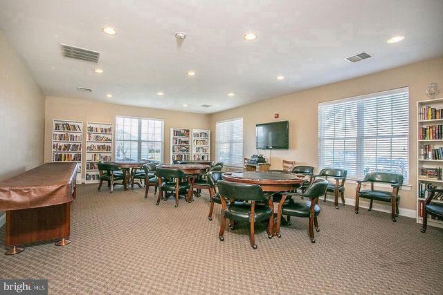 108 RANDOM RD, Douglassville, PA 19518