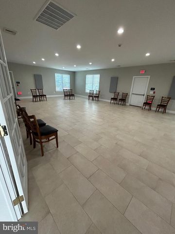 108 RANDOM RD, Douglassville, PA 19518