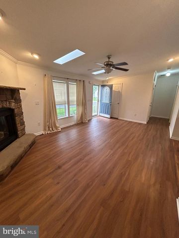 108 RANDOM RD, Douglassville, PA 19518