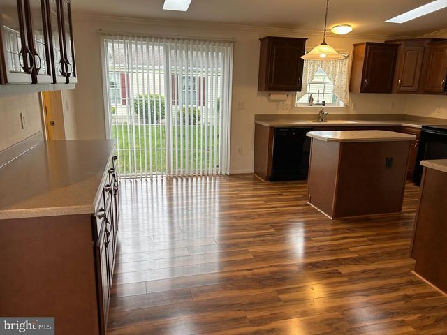 108 RANDOM RD, Douglassville, PA 19518
