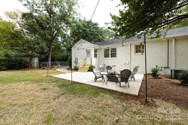 5815 Wedgewood Drive, Charlotte, NC 28210