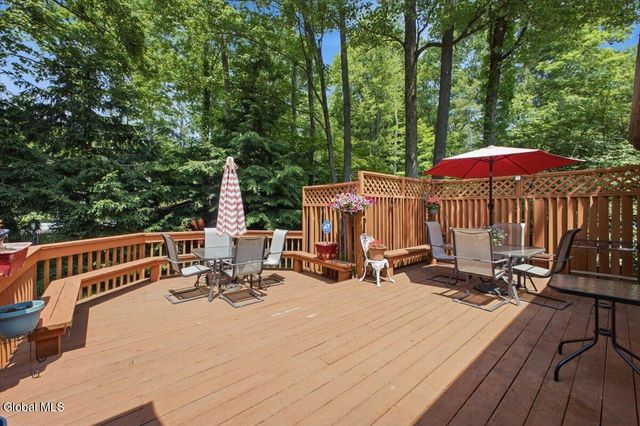 14 Cathedral Court, Clifton Park, NY 12065