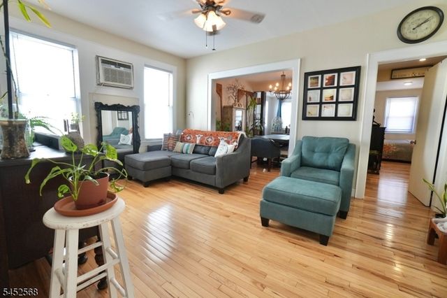 191 N 16Th St, Bloomfield Twp., NJ 07003