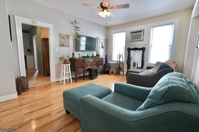 191 N 16Th St, Bloomfield Twp., NJ 07003