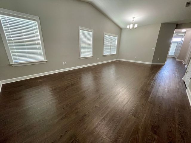 128 Heyward Dr, Dothan, AL 36303
