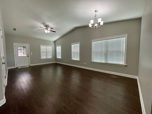 128 Heyward Dr, Dothan, AL 36303