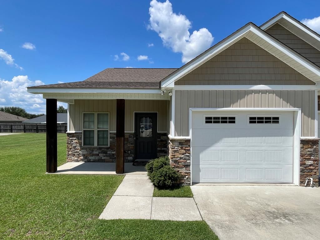 128 Heyward Dr, Dothan, AL 36303