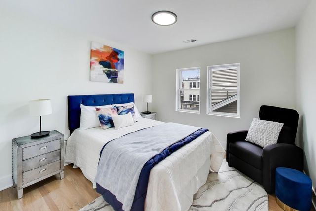 4912 W Drummond Place, Chicago, IL 60639