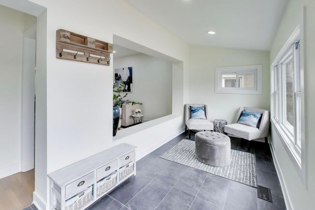 4912 W Drummond Place, Chicago, IL 60639