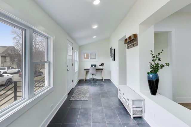 4912 W Drummond Place, Chicago, IL 60639