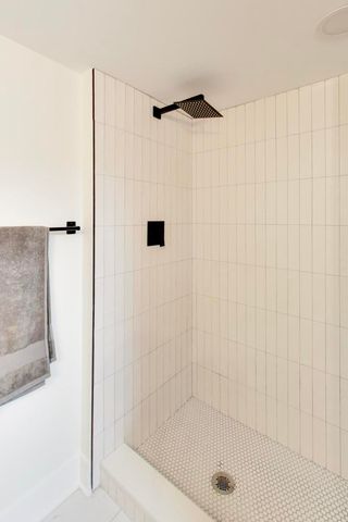 4912 W Drummond Place, Chicago, IL 60639