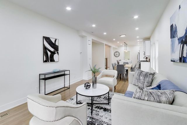 4912 W Drummond Place, Chicago, IL 60639