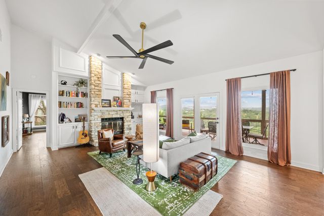 1528 Ben Crenshaw WAY, Austin, TX 78746