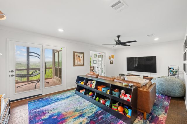 1528 Ben Crenshaw WAY, Austin, TX 78746