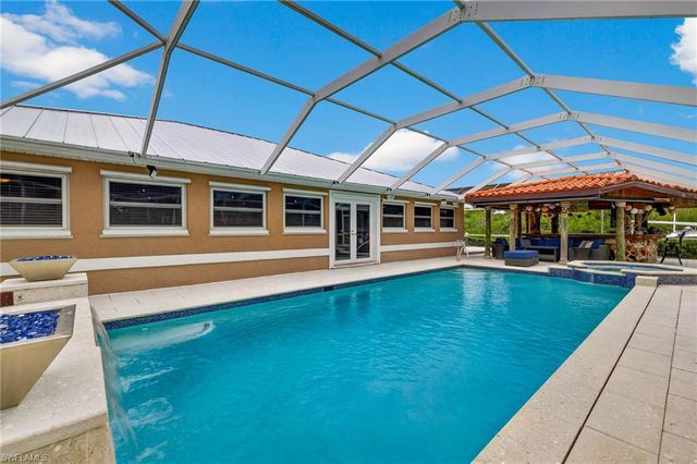 358 Morse PLZ, Fort Myers, FL 33905