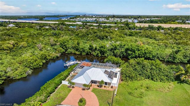 358 Morse PLZ, Fort Myers, FL 33905