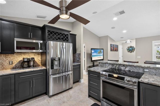 358 Morse PLZ, Fort Myers, FL 33905