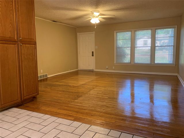 3600 Katrine Street, Haltom City, TX 76117