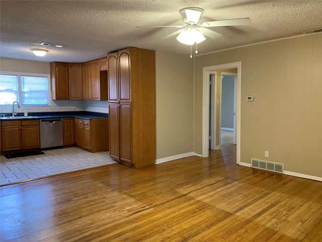 3600 Katrine Street, Haltom City, TX 76117