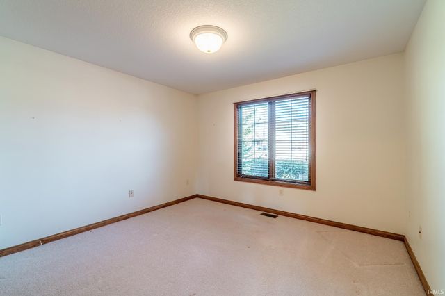 1814 Moorings Way, Fort Wayne, IN 46825