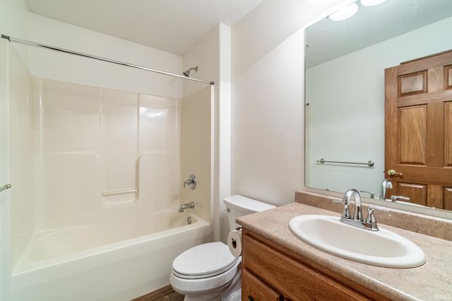 1814 Moorings Way, Fort Wayne, IN 46825