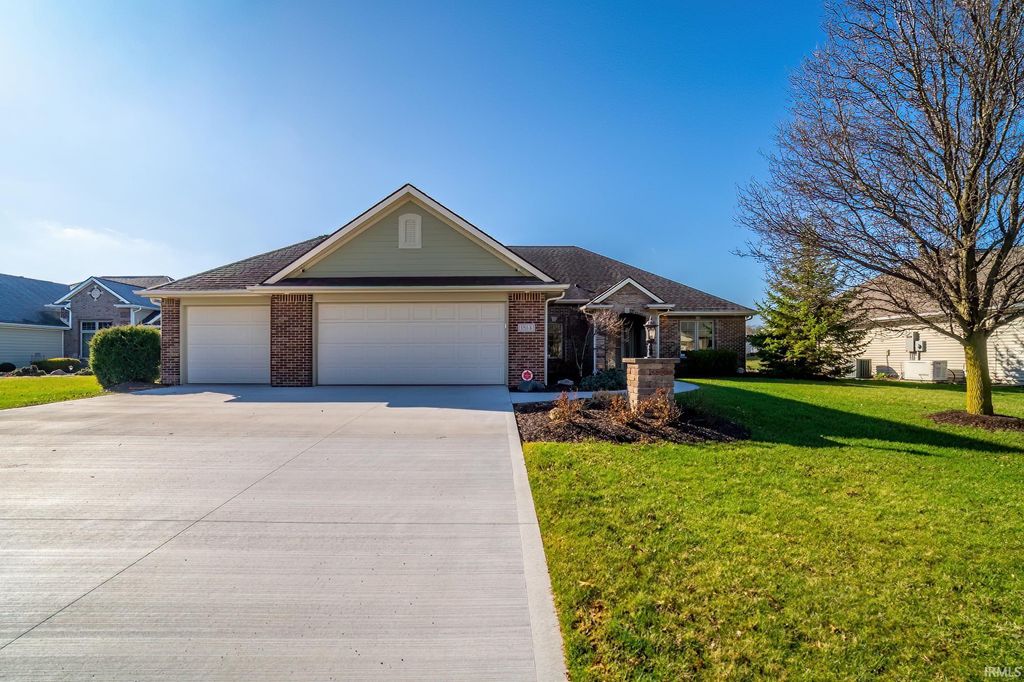 1814 Moorings Way, Fort Wayne, IN 46825