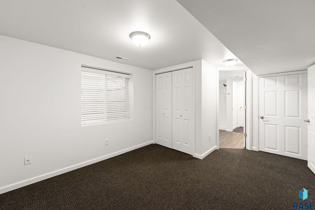 4013 S Drexel Dr Drive, Sioux Falls, SD 57106