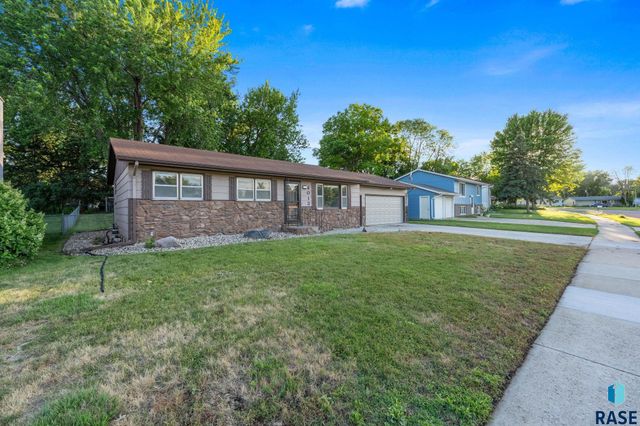 4013 S Drexel Dr Drive, Sioux Falls, SD 57106