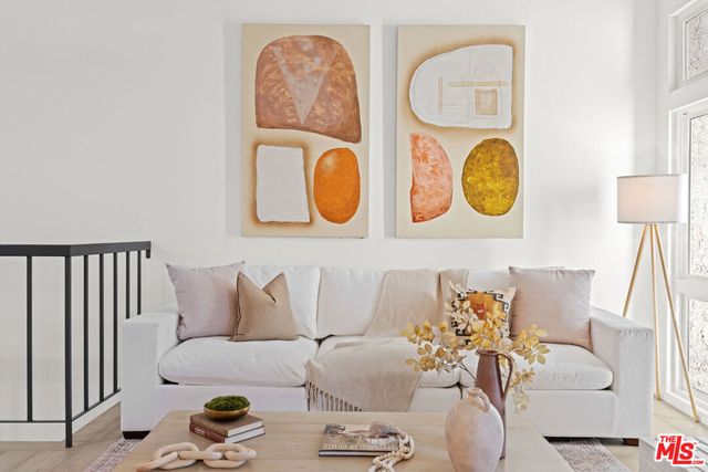 17243 Palisades Circle, Pacific Palisades, CA 90272