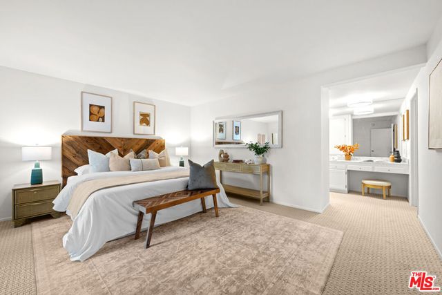 17243 Palisades Circle, Pacific Palisades, CA 90272