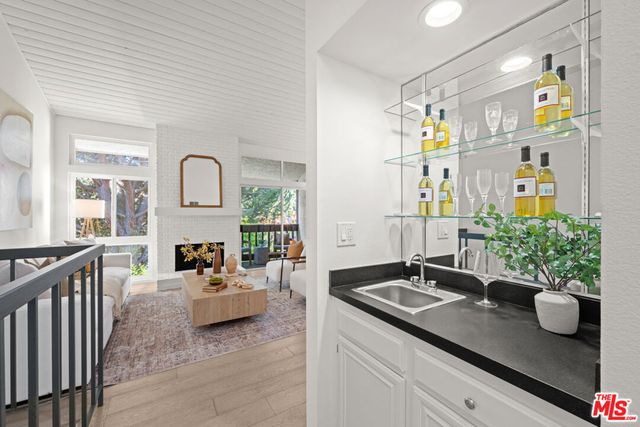 17243 Palisades Circle, Pacific Palisades, CA 90272