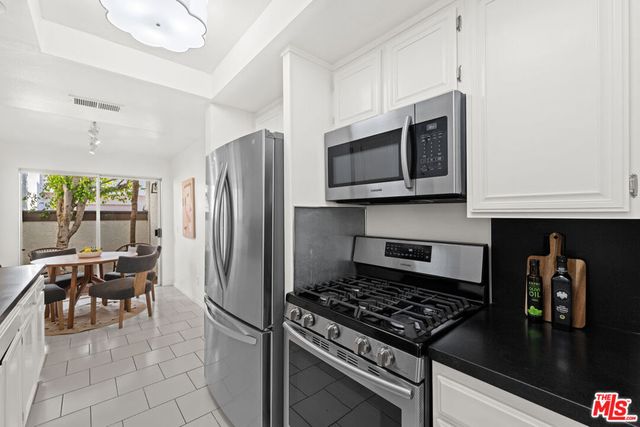 17243 Palisades Circle, Pacific Palisades, CA 90272