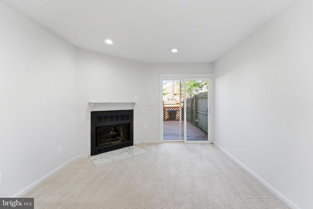 4225 SAUTERNE CT, Chantilly, VA 20151