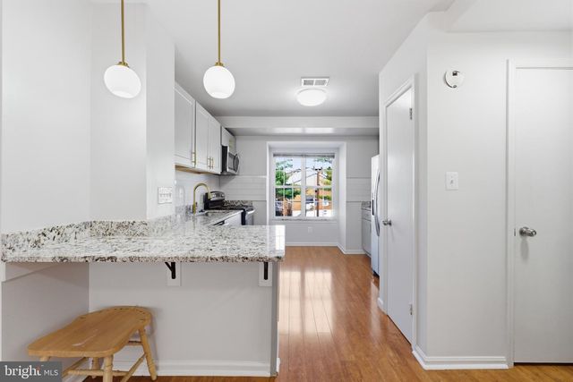 4225 SAUTERNE CT, Chantilly, VA 20151