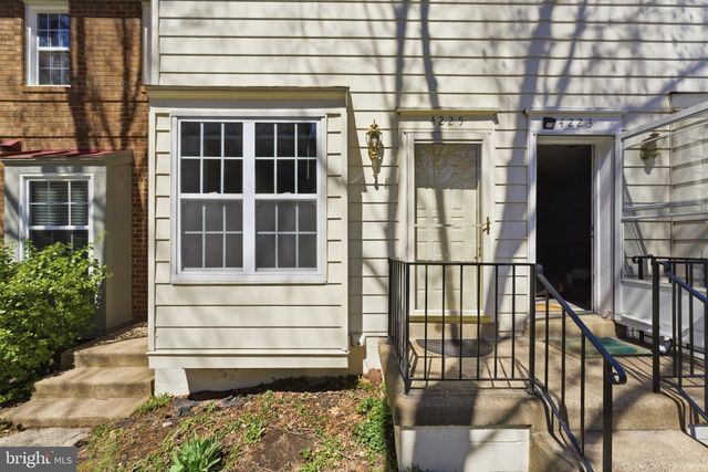 4225 SAUTERNE CT, Chantilly, VA 20151