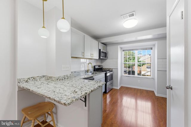 4225 SAUTERNE CT, Chantilly, VA 20151