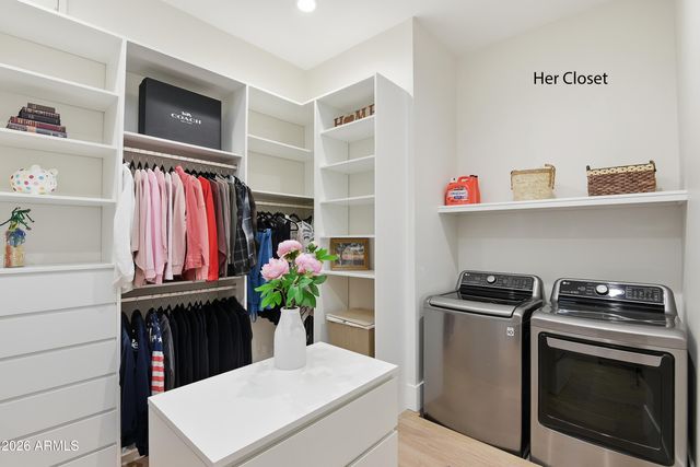 37913 N 14TH Avenue, Phoenix, AZ 85086