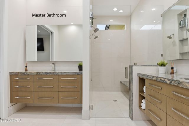 37913 N 14TH Avenue, Phoenix, AZ 85086