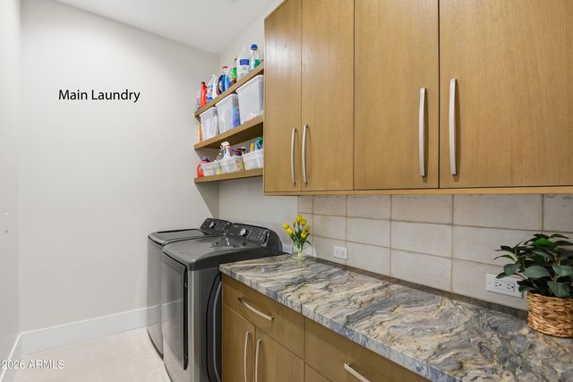 37913 N 14TH Avenue, Phoenix, AZ 85086