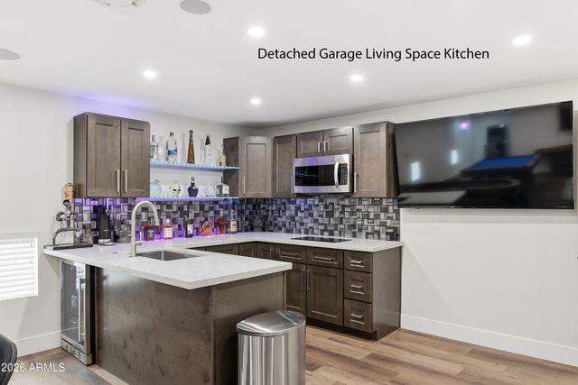 37913 N 14TH Avenue, Phoenix, AZ 85086