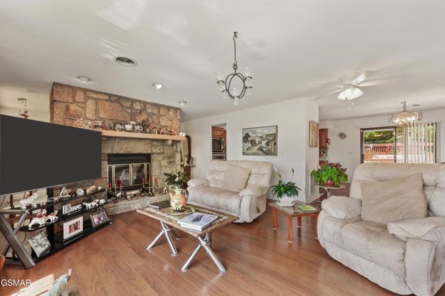 378 White Oak Circle, Kodak, TN 37764