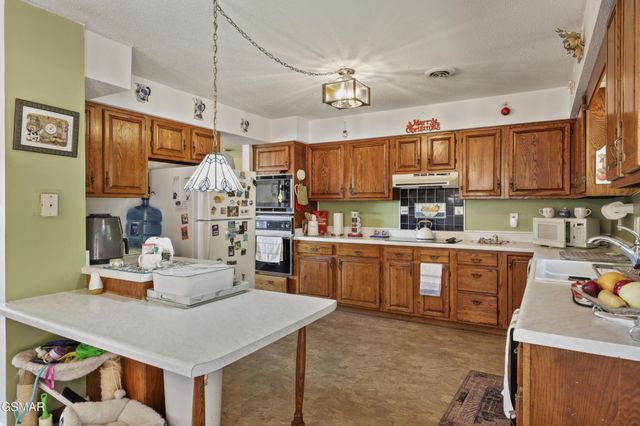 378 White Oak Circle, Kodak, TN 37764