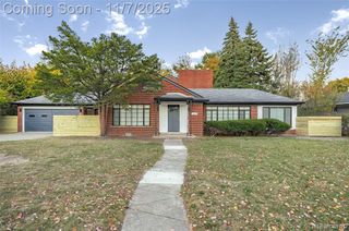 17240 Pontchartrain Boulevard, Detroit, MI 48203
