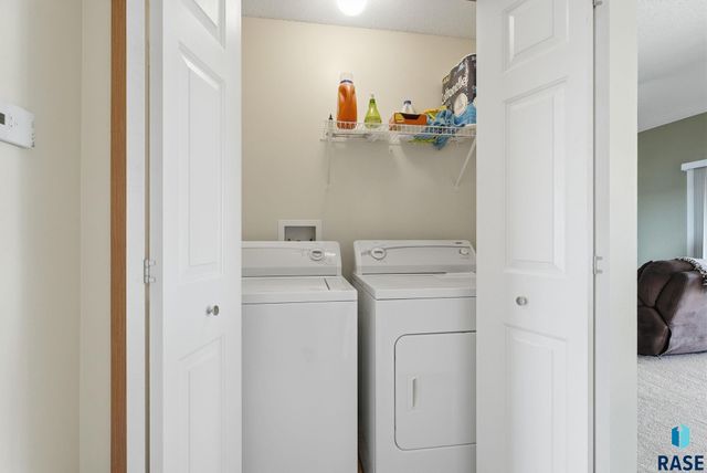 4908 S Klein Ave Avenue 24, Sioux Falls, SD 57106