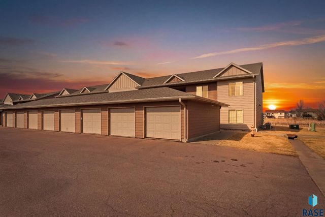 4908 S Klein Ave Avenue 24, Sioux Falls, SD 57106