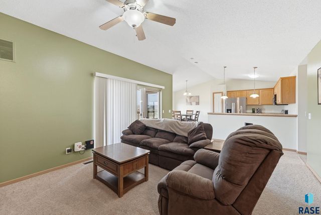 4908 S Klein Ave Avenue 24, Sioux Falls, SD 57106