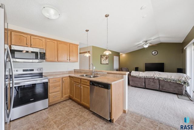 4908 S Klein Ave Avenue 24, Sioux Falls, SD 57106