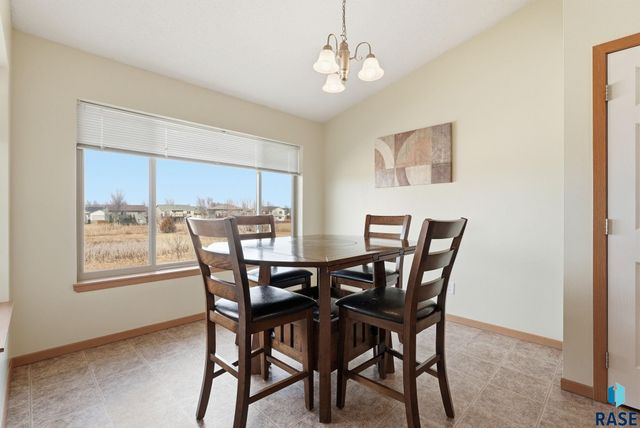 4908 S Klein Ave Avenue 24, Sioux Falls, SD 57106