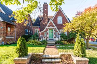 441 Manor Street, Grosse Pointe Farms, MI 48236