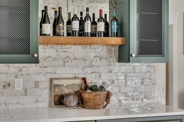 6 Essie Lane, North Greenbush, NY 12180